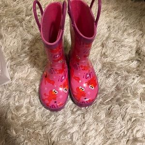 Elmo rain boots